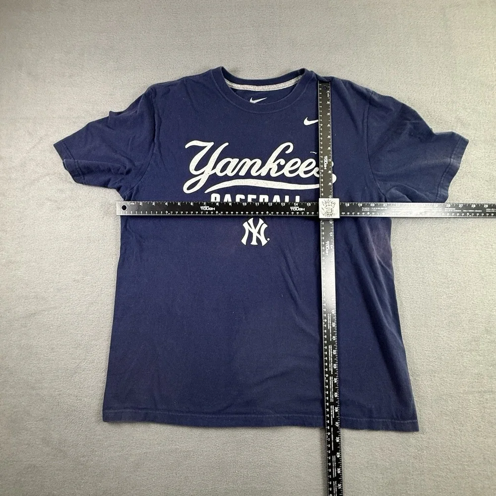 New York Yankees Shirt Mens XL Blue MLB Baseball Nike Tee Nike Swoosh Bleached